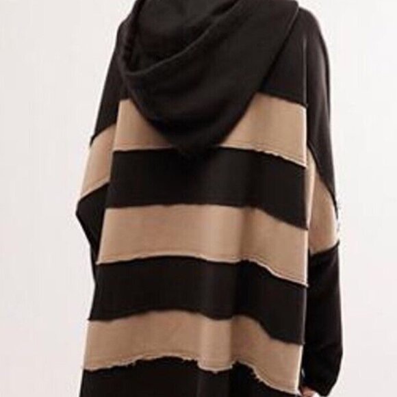 Like New Free People Spotted In Stripes Pullover Hood Slouchy Top Size M - Picture 2 of 7